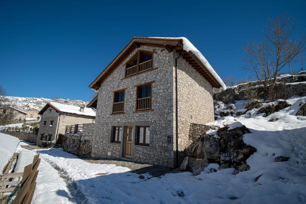  à vendre maison Sotres Oriente 2