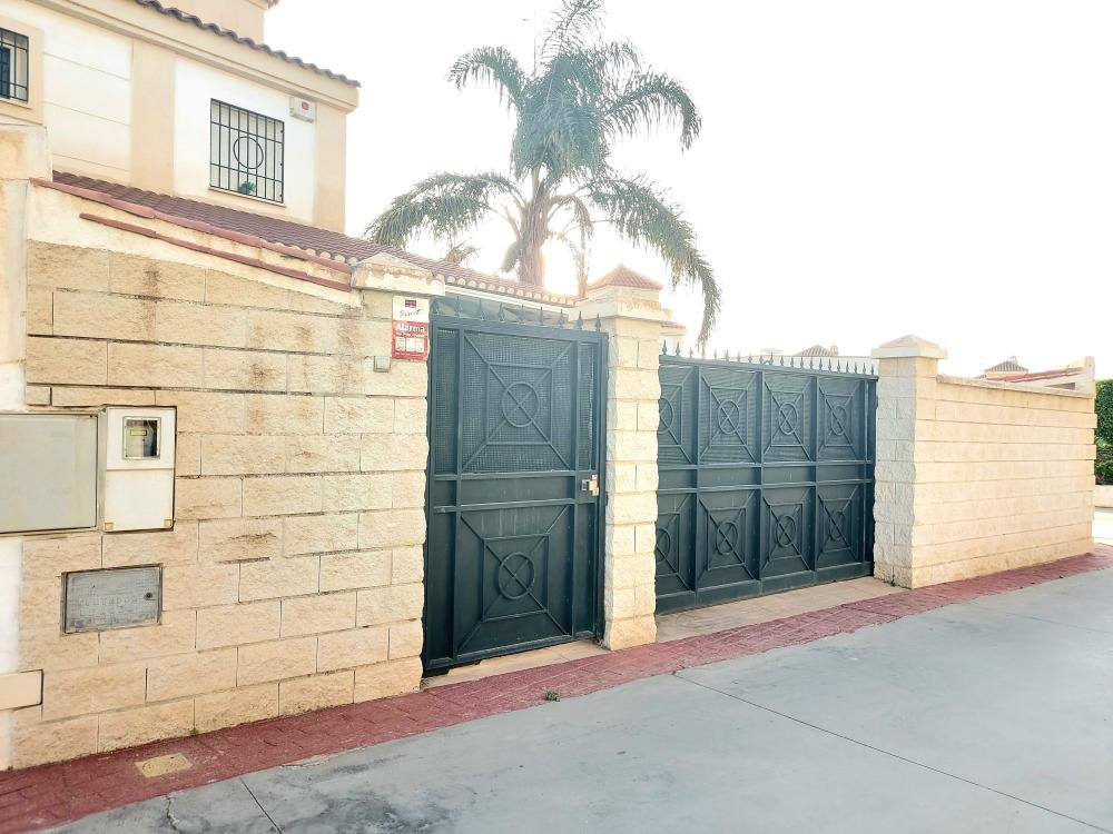 à vendre maison jumelée Chilches Axarquía 1