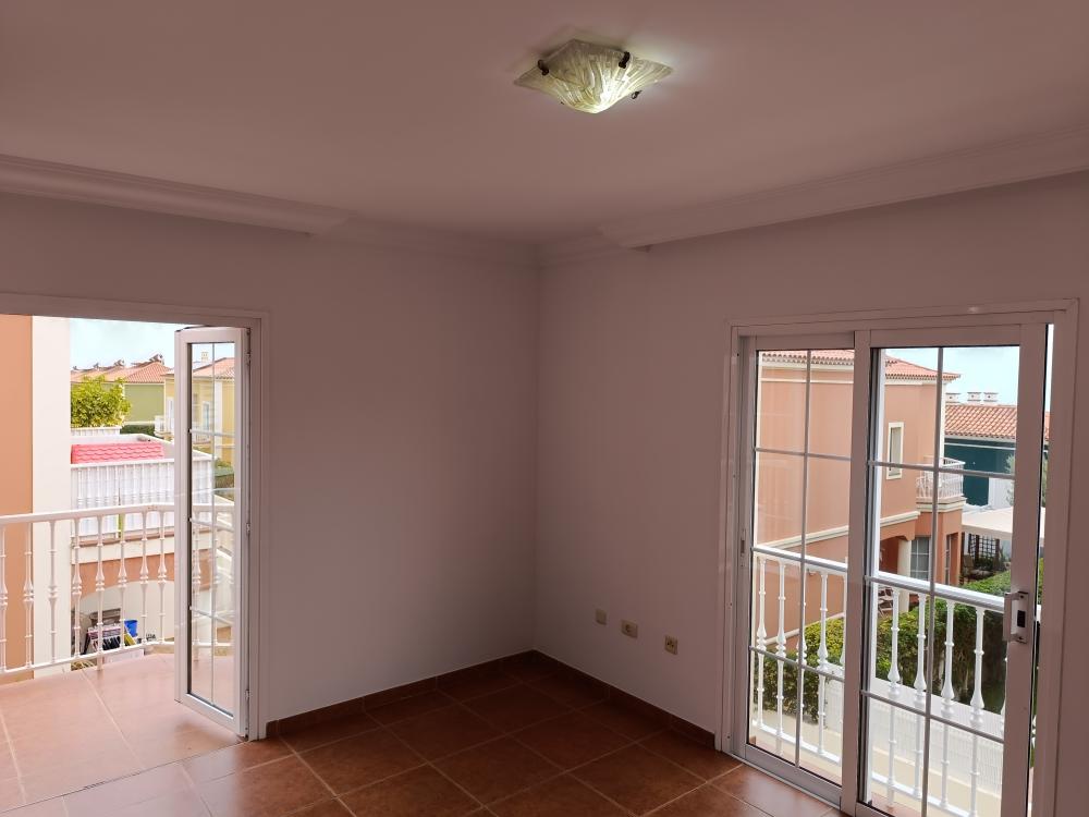  à vendre maison jumelée Santa Úrsula Zona Norte 21