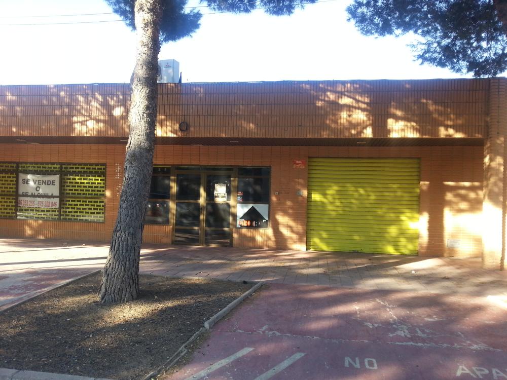 à vendre local commercial Polígono De Campollano Llanos De Albacete 3