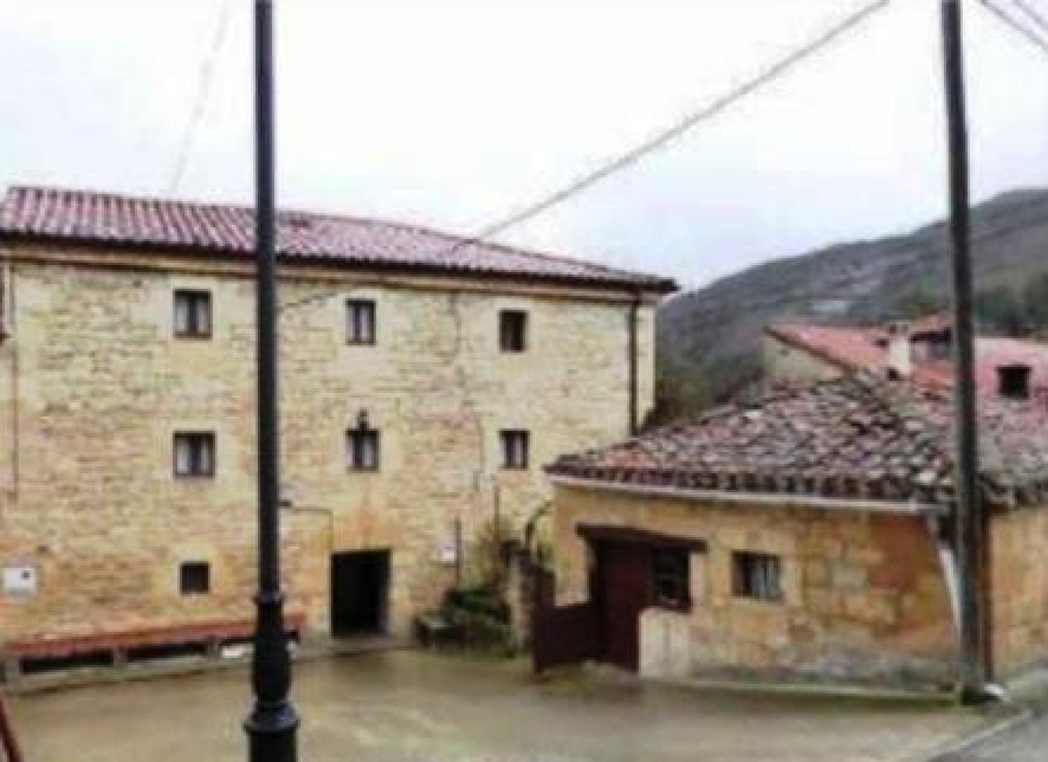  à vendre maison de ville Sedano Páramos 1